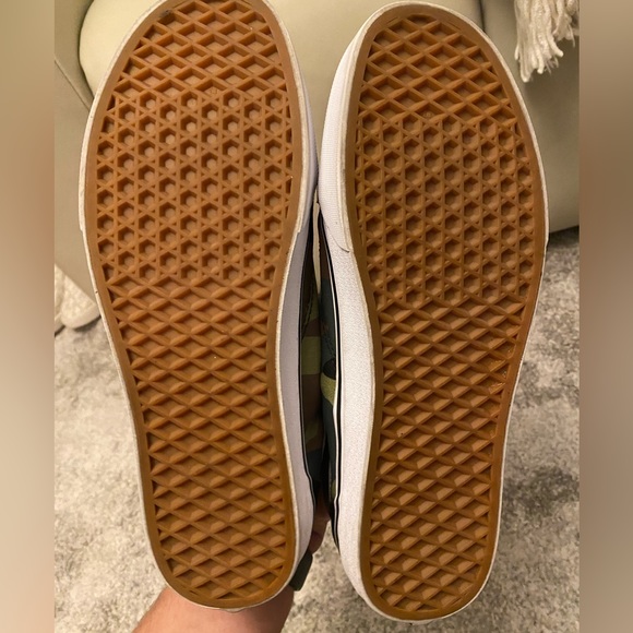 Van’s Old Skool Camo Sneakers Men’s size 10 - Picture 6 of 6